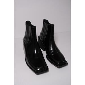 Intentionally Blank Leather Pull On Square Toe Block Heel Ankle Boots Women Sz 6